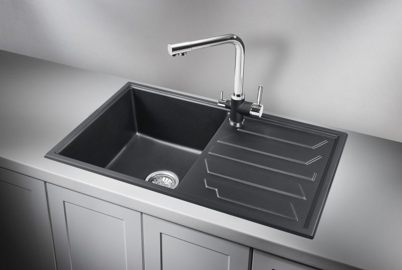 Кухонная мойка GRANULA GR-8002, ШВАРЦ (чёрный металлик)